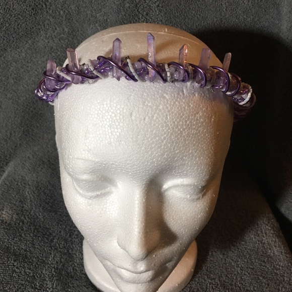 Tiara - Picture 1 of 2